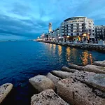 Sea Front House Apartmán Bari