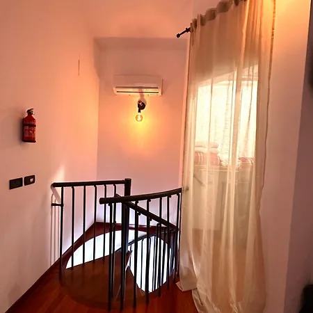 Sea Front House דירה *